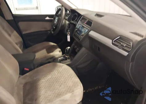 2018 Volkswagen Tiguan 2.0T S z USA, uszkodzony, nr VIN 3VV1B7AX3JM084902